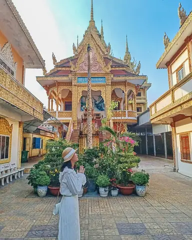 Địa Điểm Nổi Tiếng Gần Công Viên Lưu Hữu Phước