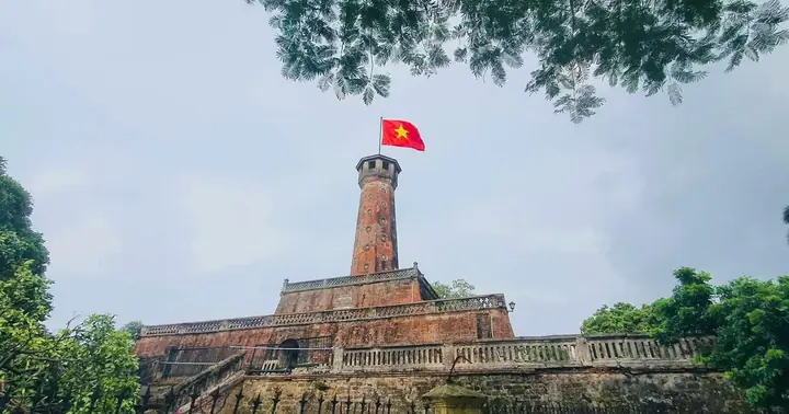 Khám Phá 7 Cột Cờ Nổi Tiếng Của Việt Nam | Vietnam+ (vietnamplus)
