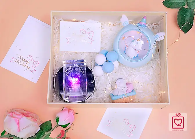 Quà Tặng Sinh Nhật Do Shop Quà Trực Tuyến Thiết Kế Quà Tặng Sinh Nhật Do Shop Quà Trực Tuyến Thiết Kế