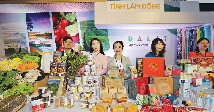 Để Thương Hiệu “đà Lạt - Kết Tinh Kỳ Diệu Từ Đất Lành” Vươn Xa Đà Lạt Kết Tinh Kỳ Diệu Từ Đất Lành Đầy Thơ Mộng