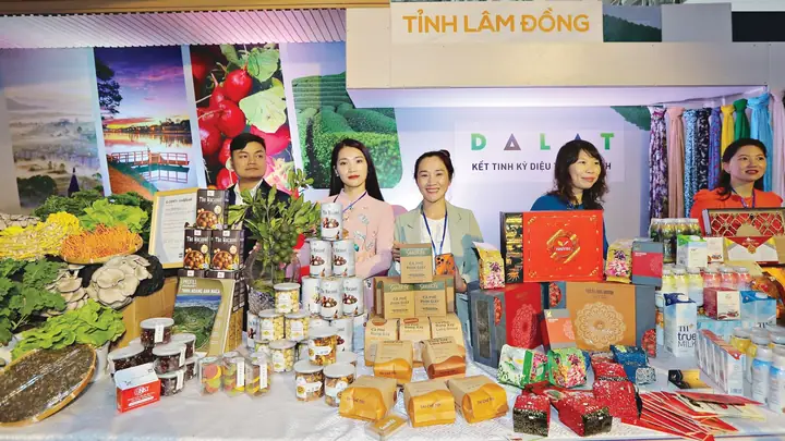 Để Thương Hiệu “đà Lạt - Kết Tinh Kỳ Diệu Từ Đất Lành” Vươn Xa Để Thương Hiệu “đà Lạt - Kết Tinh Kỳ Diệu Từ Đất Lành” Vươn Xa