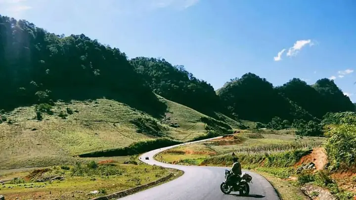 Chuyển Bằng Xe Máy