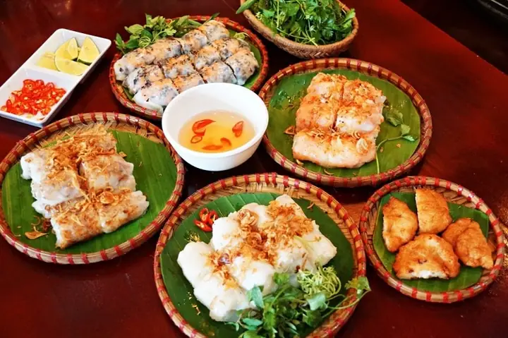 Đặc Sản Hạ Long: 20 Món Ngon Nên Thưởng Thức & Mua Làm Quà