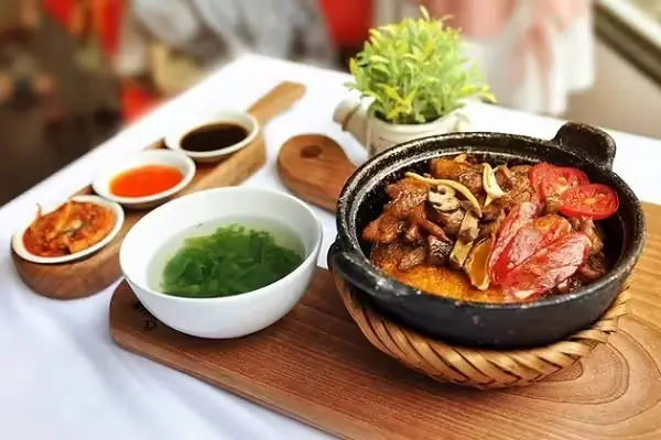 11. Cá Kho Làng Vũ Đại