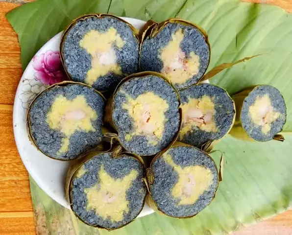 18. Bánh Chưng Đen