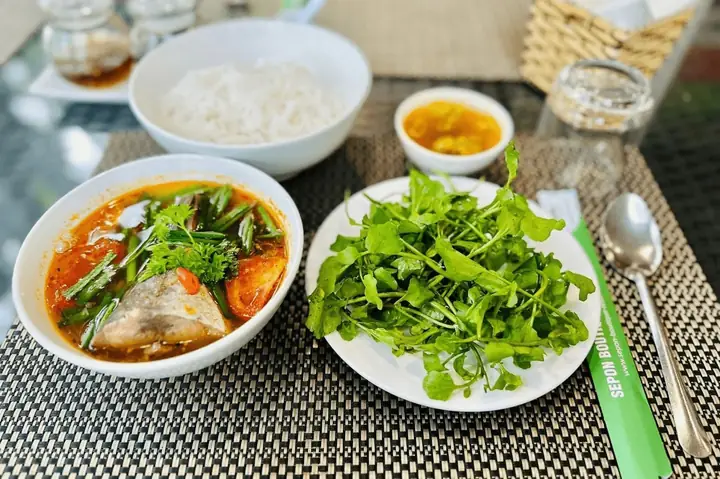 10. Lưu Ý Khi Mua Đặc Sản Làm Quà