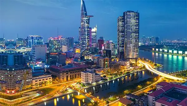 Tổng Quan Hành Trình Từ Huế Đi Sài Gòn Tphcm