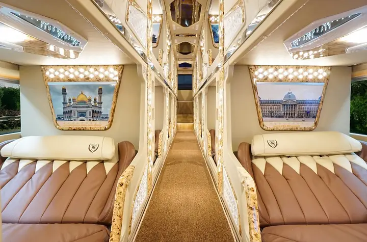Phong Phu Limousine