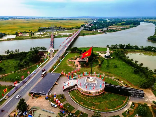 Cầu Hiền Lương – Sông Bến Hải –danh Lam Thắng Cảnh Quảng Trị Nổi Tiếng Cầu Hiền Lương – Sông Bến Hải –danh Lam Thắng Cảnh Quảng Trị Nổi Tiếng