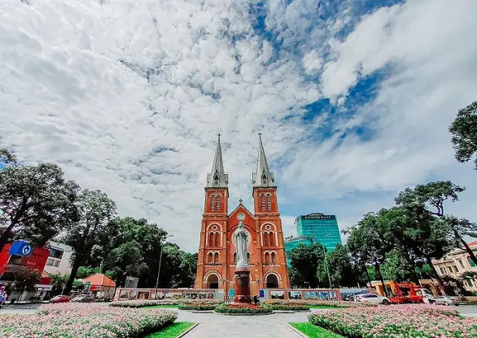 Nhà Thờ Đức Bà Sài Gòn