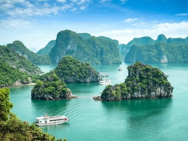 Vịnh Hạ Long, Việt Nam