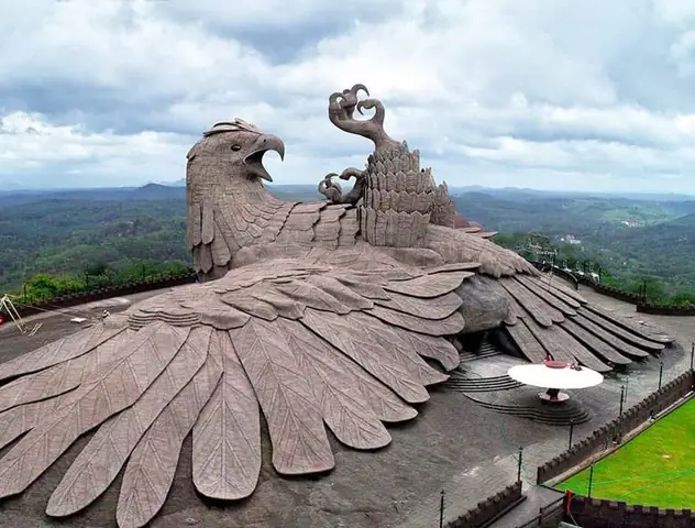 Tượng Đại Bàng Khổng Lồ Jatayu, Ấn Độ
