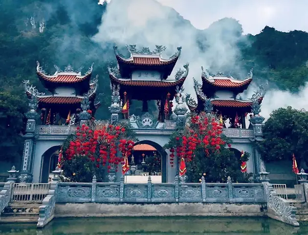 Đền Chính Cô Đôi Thượng Ngàn Ở Đâu..?