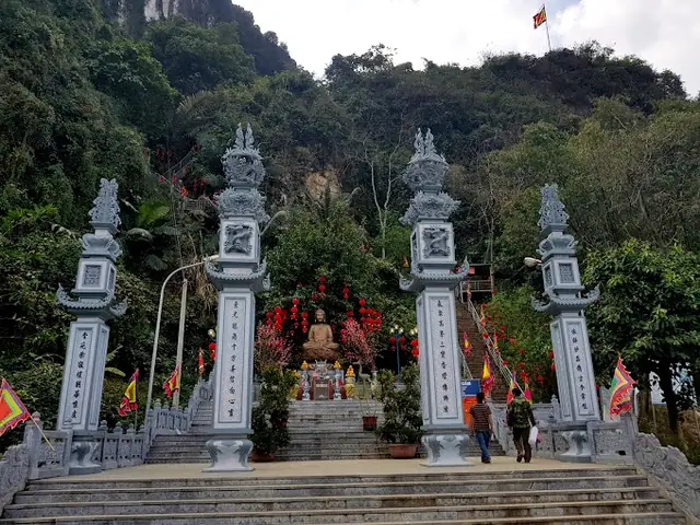 Sắm Dâng Lễ Cô Đôi Thượng Ngàn