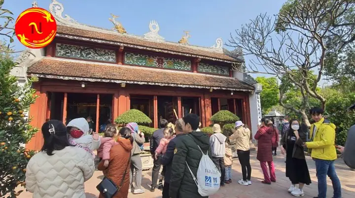 Lưu Ý Khi Đi Lễ Tại Đền Ngọc Sơn: