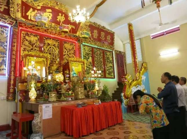 Các Công Trình Tiêu Biểu Trong Đền Thờ