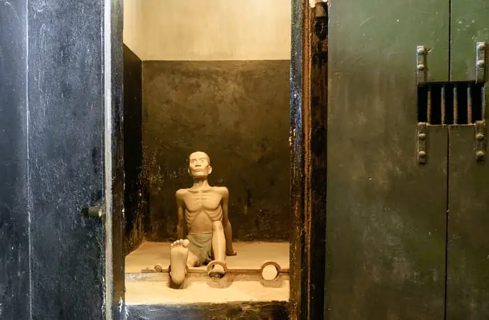Nhà Tù Hỏa Lò – Biểu Tượng Lịch Sử Của Thủ Đô Hà Nội Nhà Tù Hỏa Lò – Biểu Tượng Lịch Sử Của Thủ Đô Hà Nội
