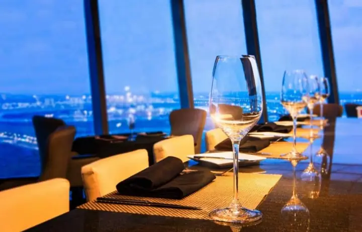 Café Eon – Tầng 50 Bitexco Tower Café Eon – Tầng 50 Bitexco Tower