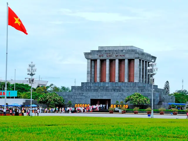 Lăng Bác Hồ – Biểu Tượng Văn Hóa, Lịch Sử Của Thủ Đô Hà Nội Và Cả Nước Lăng Bác Hồ – Biểu Tượng Văn Hóa, Lịch Sử Của Thủ Đô Hà Nội Và Cả Nước