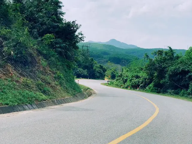 Chinh Phục Cung Đường Lên Đỉnh Quế Quảng Nam