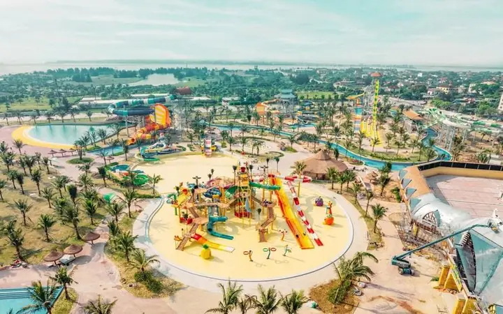 Ngày 2: Khám Phá Quê Bác & Vui Chơi Tại Vinwonders Cửa Hội
