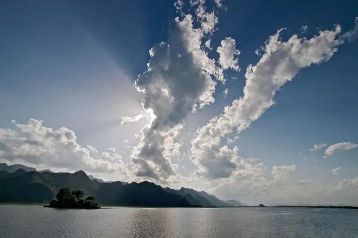 Hồ Yên Quang Hồ Yên Quang