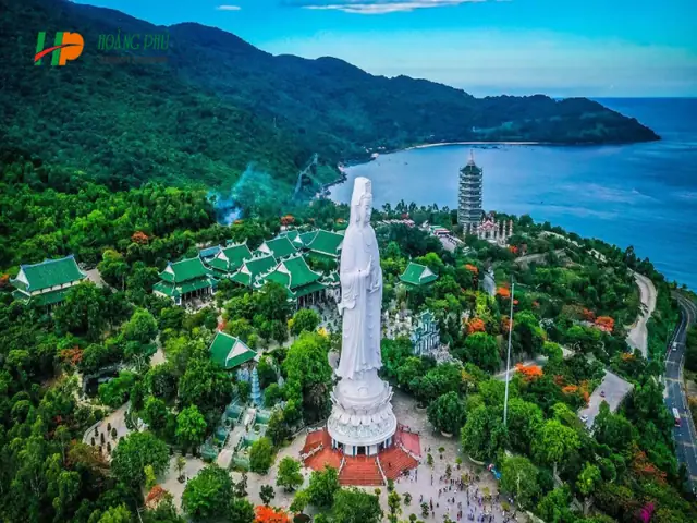 Ngày 1: Khám Phá Trung Tâm Thành Phố Và Bán Đảo Sơn Trà