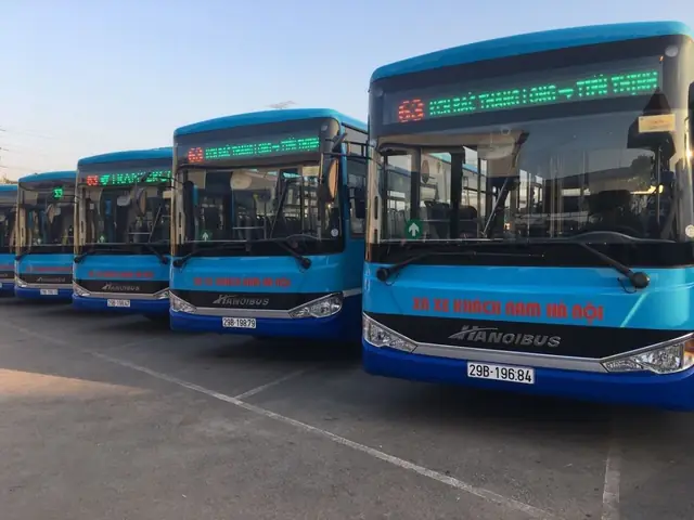 Xe Buýt Công Cộng - Lựa Chọn Tiết Kiệm