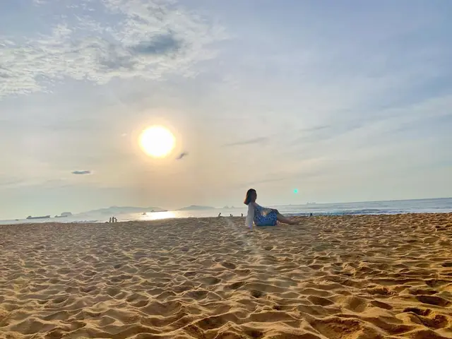 🔹bãi Đông