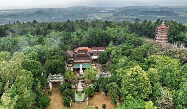Núi Thiên Ấn Và Chùa Thiên Ấn