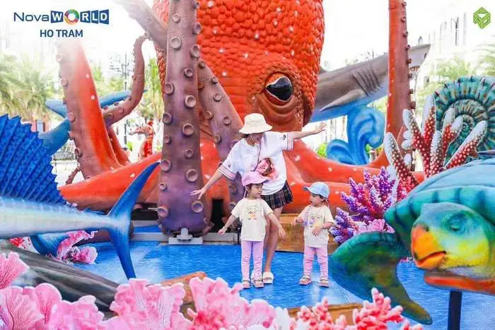 Ngày 2: Bạch Dinh - Ngọn Hải Đăng Vũng Tàu - Hồ Đá Xanh Ngày 2: Bạch Dinh - Ngọn Hải Đăng Vũng Tàu - Hồ Đá Xanh