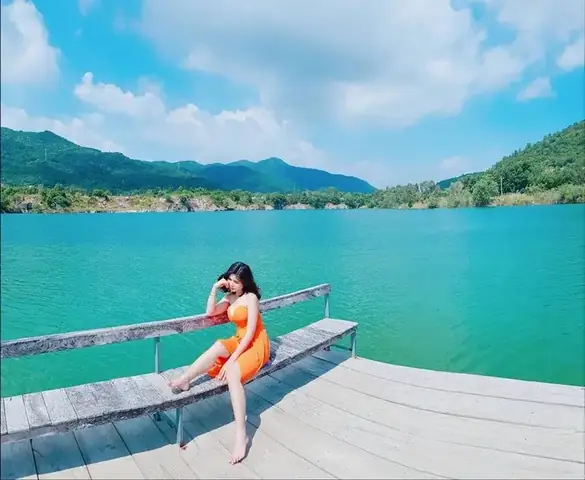 Hồ Đá Xanh Hồ Đá Xanh