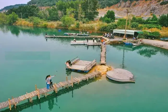 Hồ Đá Xanh Hồ Đá Xanh