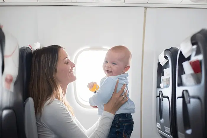Em Bé Mấy Tháng Tuổi Được Đi Máy Bay Vietnam Airlines?