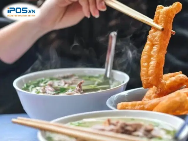 Food Tour Hà Nội – Địa Điểm Ăn Sáng, Uống Cafe Quanh Phố Cổ