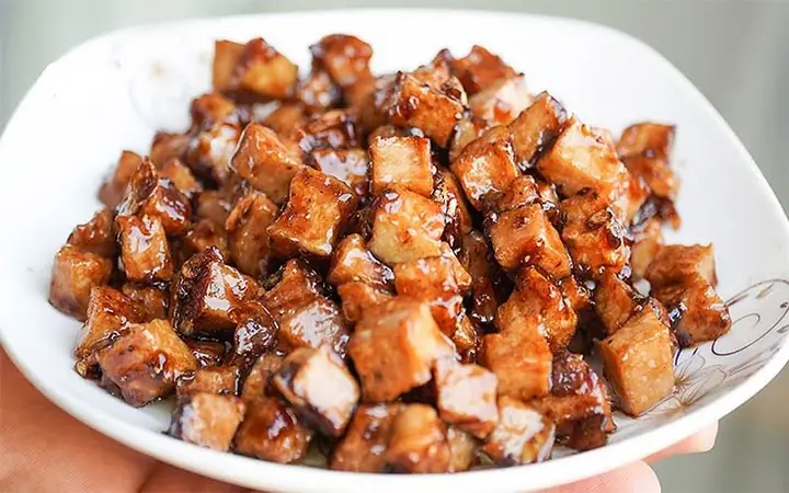 Giò Lụa Kho Xì Dầu