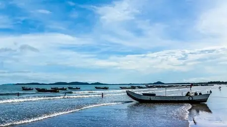 Trà Cổ: Cẩm Nang “oanh Tạc” Bãi Biển Đẹp Tại Quảng Ninh