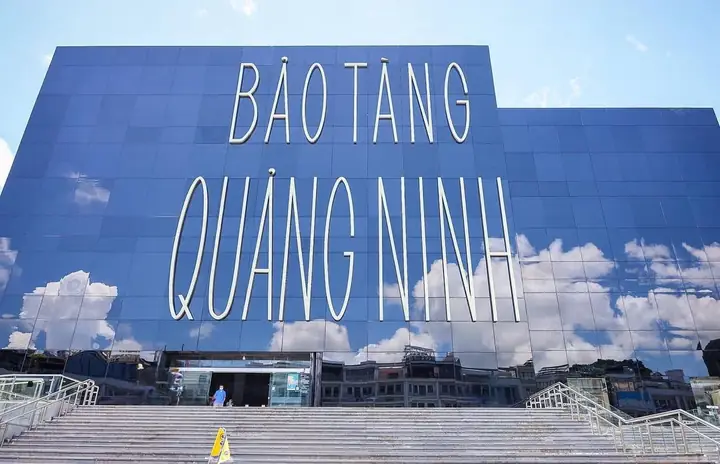 Kiến Trúc Hiện Đại, Mang Đậm Bản Sắc Vùng Đất “mỏ” Kiến Trúc Hiện Đại, Mang Đậm Bản Sắc Vùng Đất “mỏ”