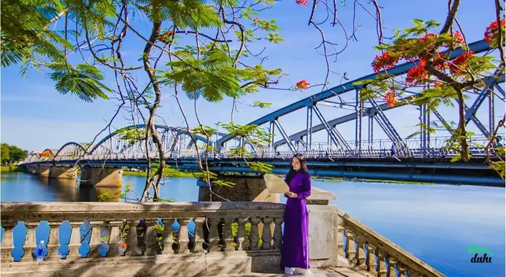 Tầm Ảnh Hưởng Của Cầu Tràng Tiền Trong Văn Hóa Huế