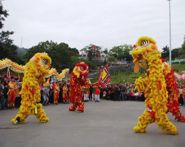 Lễ Hội Đền Cửa Ông