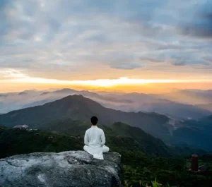Giới Thiệu Về Yên Tử - Cái Nôi Của Phật Giáo Việt Nam