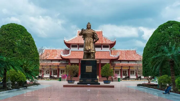 Bảo Tàng Quang Trung - Hành Trình Về Lịch Sử Hào Hùng | Xanh Sm