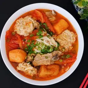 Giới Thiệu Chung Về Món Bún Riêu Giò Heo