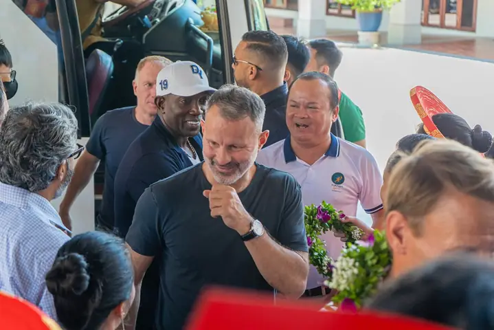 Vho - Điều Khiến Các Huyền Thoại Manchester United Đặc Biệt Ấn Tượng Không Chỉ Là Sự Chào Đón Nồng Hậu, Mà Còn Là Hình Ảnh Du Lịch Đà Nẵng Ngày Càng Đổi Mới, Sáng Tạo Nhờ Ứng Dụng Công Nghệ Trí Tuệ Nhân Tạo (ai).
