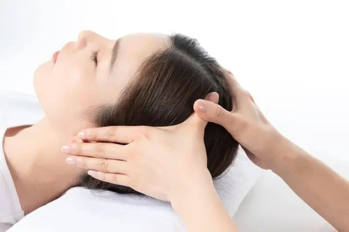 Hình Ảnh Gội Đầu Dưỡng Sinh Kết Hợp Đông Y Hình Ảnh Gội Đầu Dưỡng Sinh Kết Hợp Đông Y