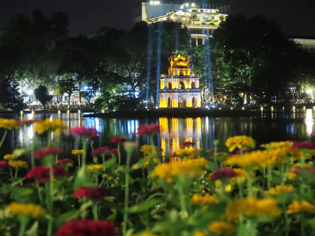 Hình Ảnh Hồ Gươm Về Đêm - Ảnh Hồ Hoàn Kiếm Về Đêm Tuyệt Đẹp Hình Ảnh Hồ Gươm Về Đêm - Ảnh Hồ Hoàn Kiếm Về Đêm Tuyệt Đẹp
