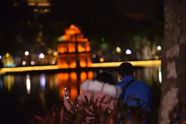 Hình Ảnh Hồ Gươm Về Đêm - Ảnh Hồ Hoàn Kiếm Về Đêm Tuyệt Đẹp Hình Ảnh Hồ Gươm Về Đêm - Ảnh Hồ Hoàn Kiếm Về Đêm Tuyệt Đẹp