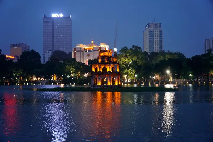 Hình Ảnh Hồ Gươm Về Đêm - Ảnh Hồ Hoàn Kiếm Về Đêm Tuyệt Đẹp Hình Ảnh Hồ Gươm Về Đêm - Ảnh Hồ Hoàn Kiếm Về Đêm Tuyệt Đẹp