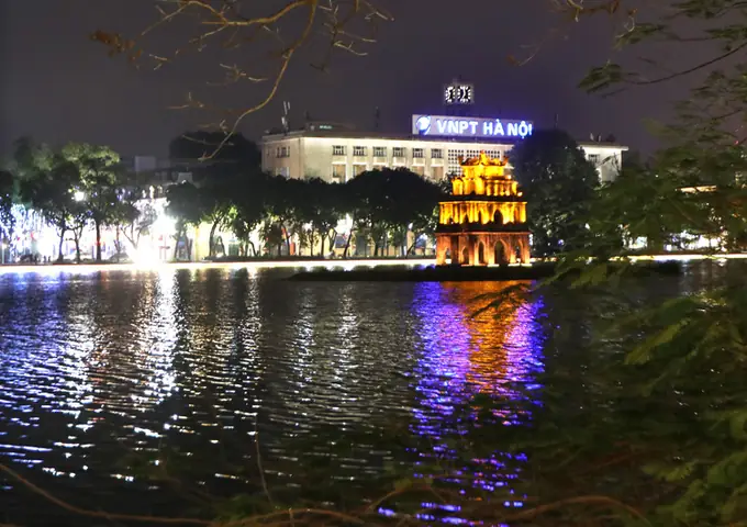 Hình Ảnh Hồ Gươm Về Đêm - Ảnh Hồ Hoàn Kiếm Về Đêm Tuyệt Đẹp Hình Ảnh Hồ Gươm Về Đêm - Ảnh Hồ Hoàn Kiếm Về Đêm Tuyệt Đẹp