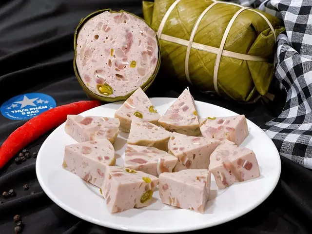 Chả Lụa (giò Lụa): Món Ăn Tượng Trưng Cho Sự Thịnh Vượng
